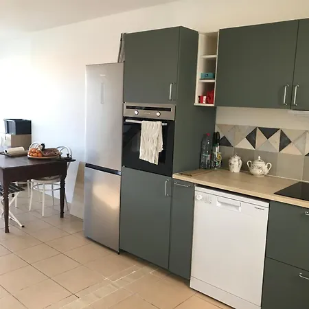 Salines De Giens Apartment *