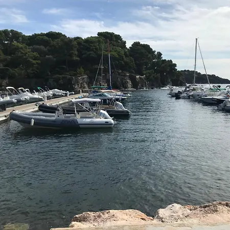 Salines De Giens Apartment Hyères